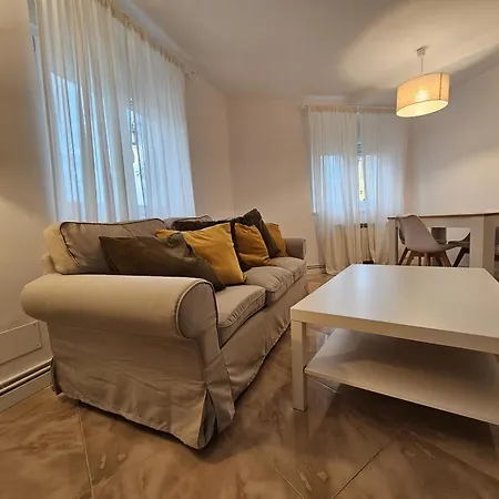 Apartment Confortable *